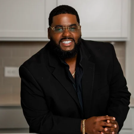 Abner Alvarez Headshot